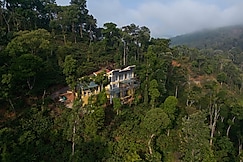 LohonoStays Whispering Waters, Coorg