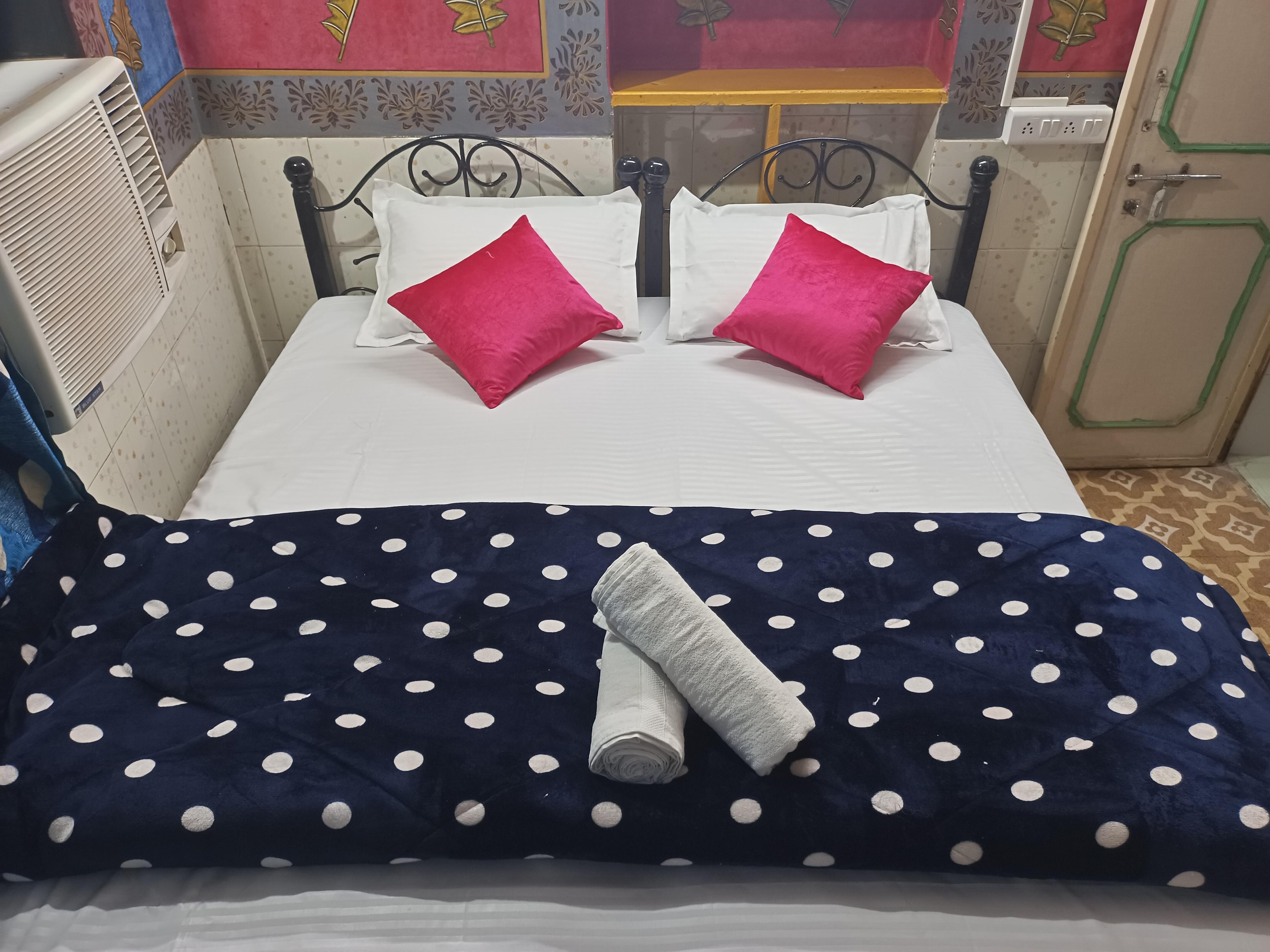 Musa's Homestay - Tap to explore photos