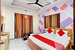 Hotel O Holiday Prime, Parsivni