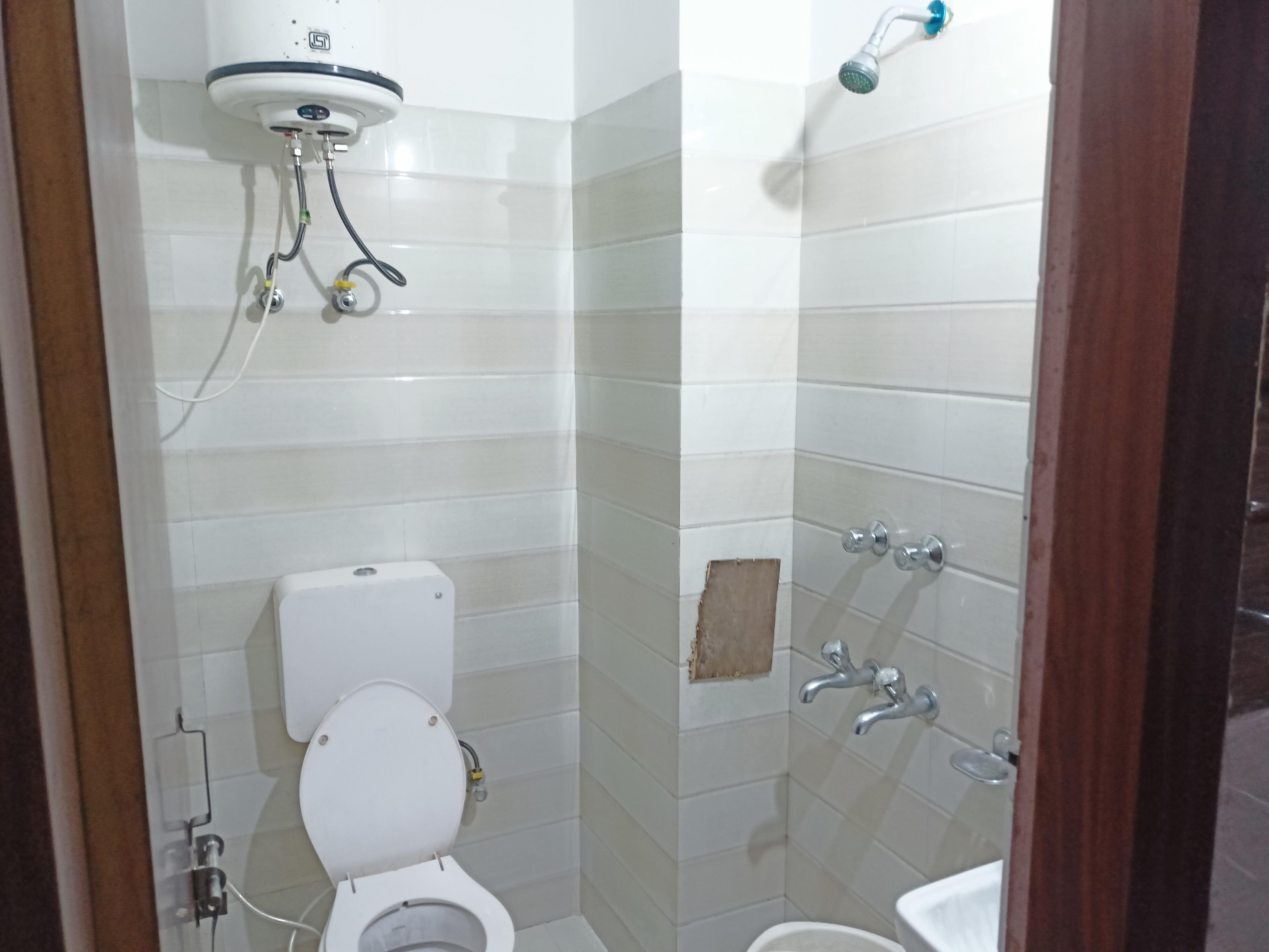 Hotel Trikuta Grace Residency - Tap to explore photos
