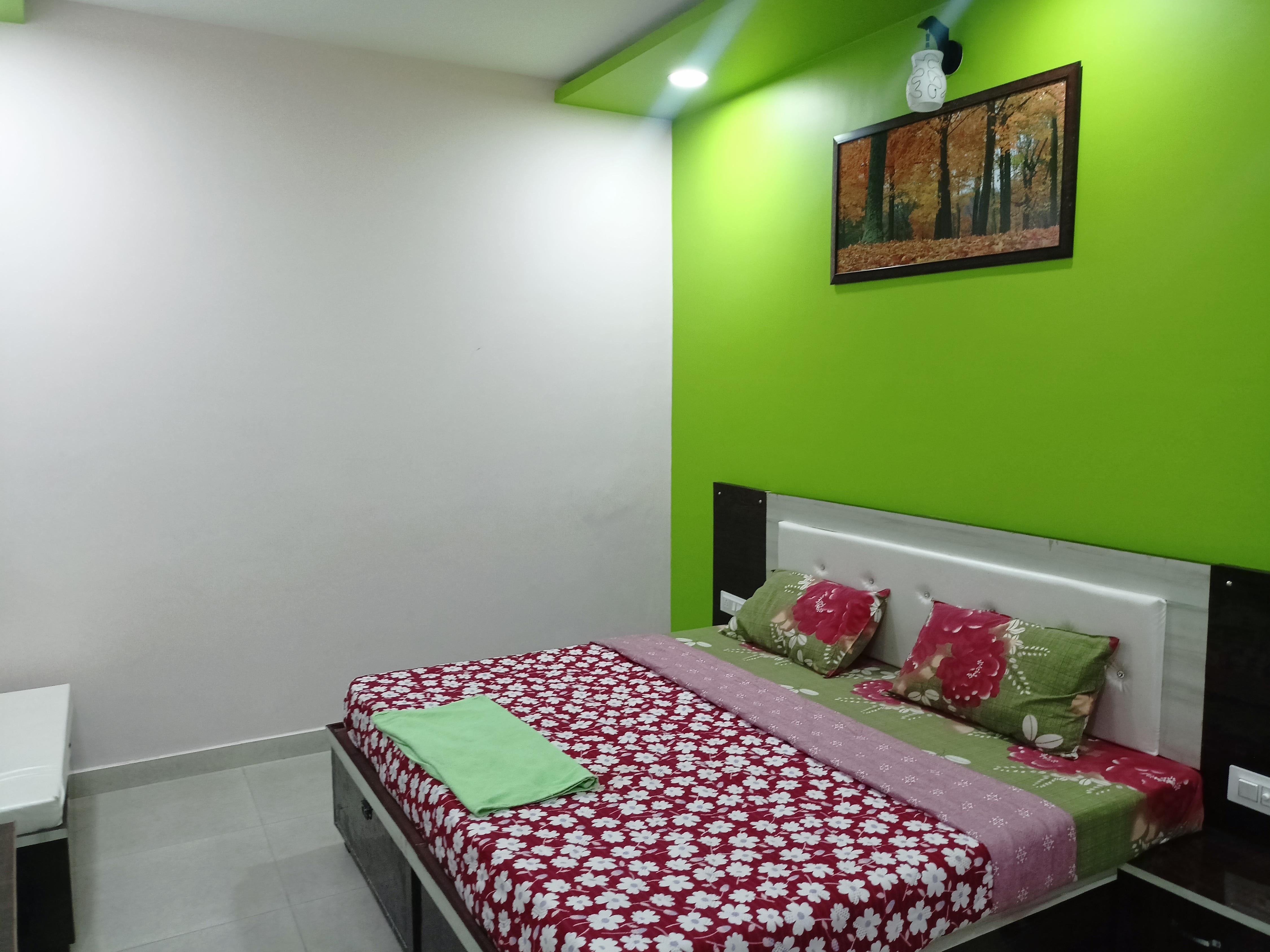 THE PATHANKOT INN FAMILY RESTAURANT - Tap to explore photos