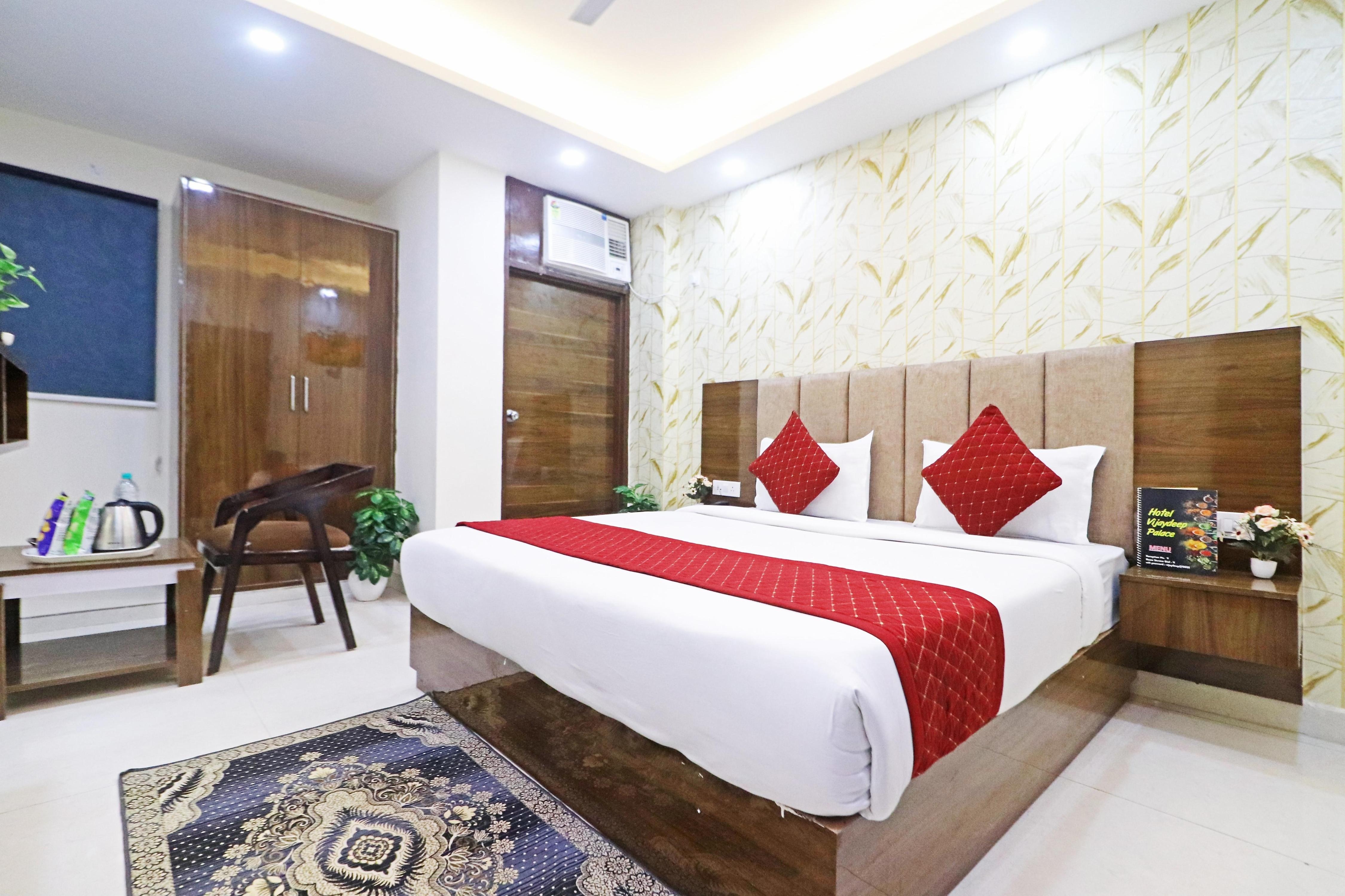 Hotel Vijaydeep Palace Near Delhi Airport - Tap to explore photos