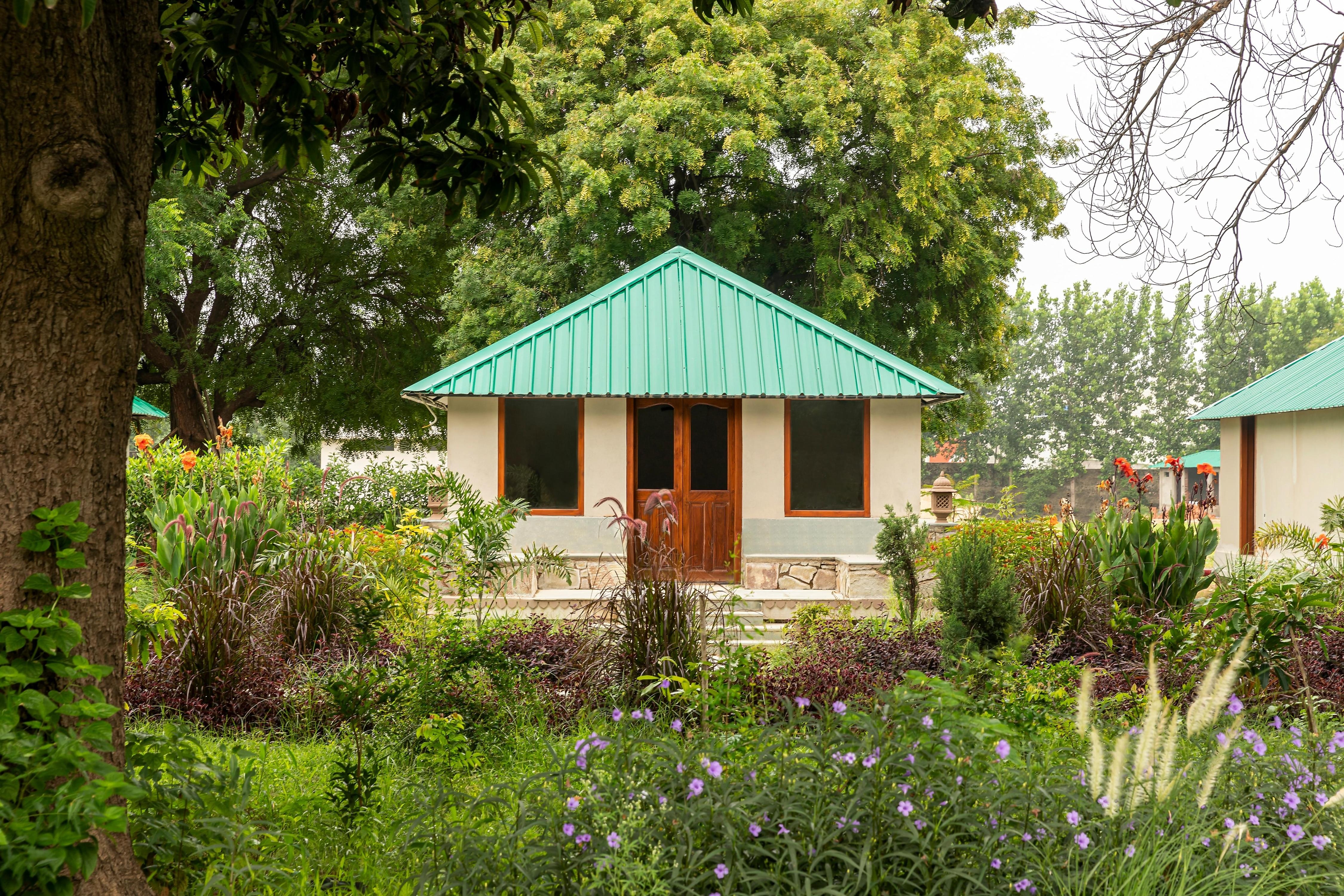 Cottages with Private Garden