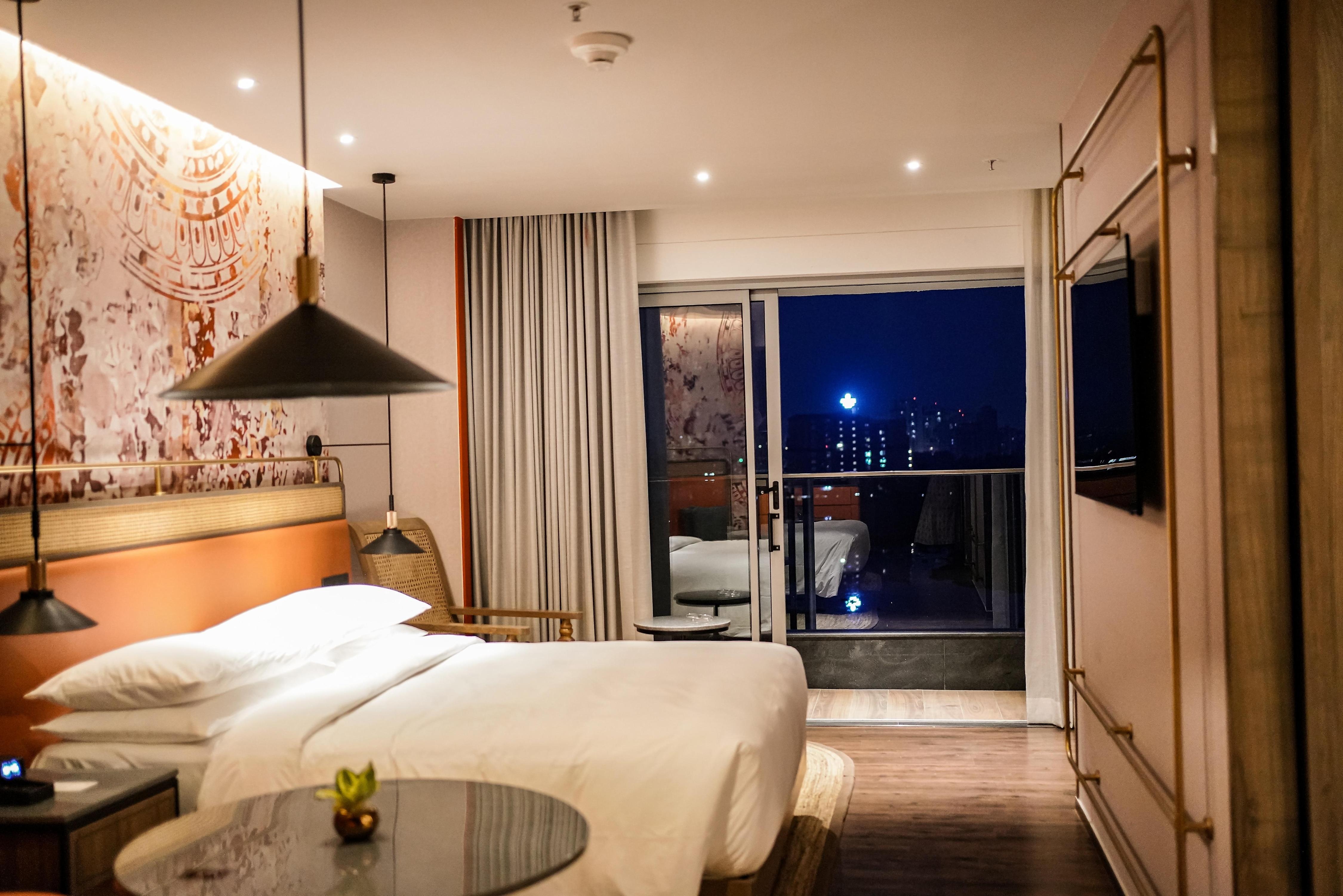 The Artiste Kochi, A Tribute Portfolio Hotel by Marriott - Tap to explore photos