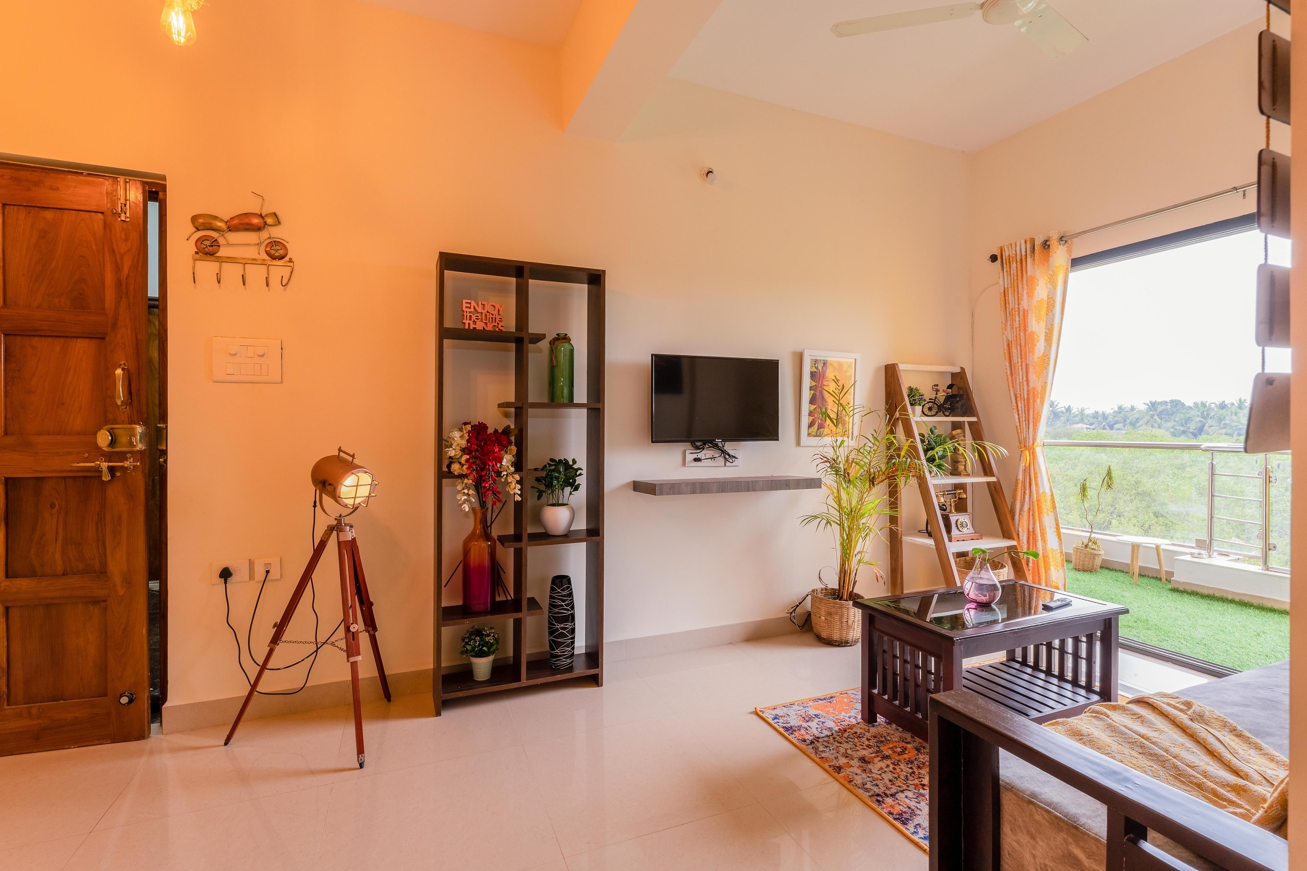 Mustard House Vibrant 1BHK with Amazing Forest View - Tap to explore photos