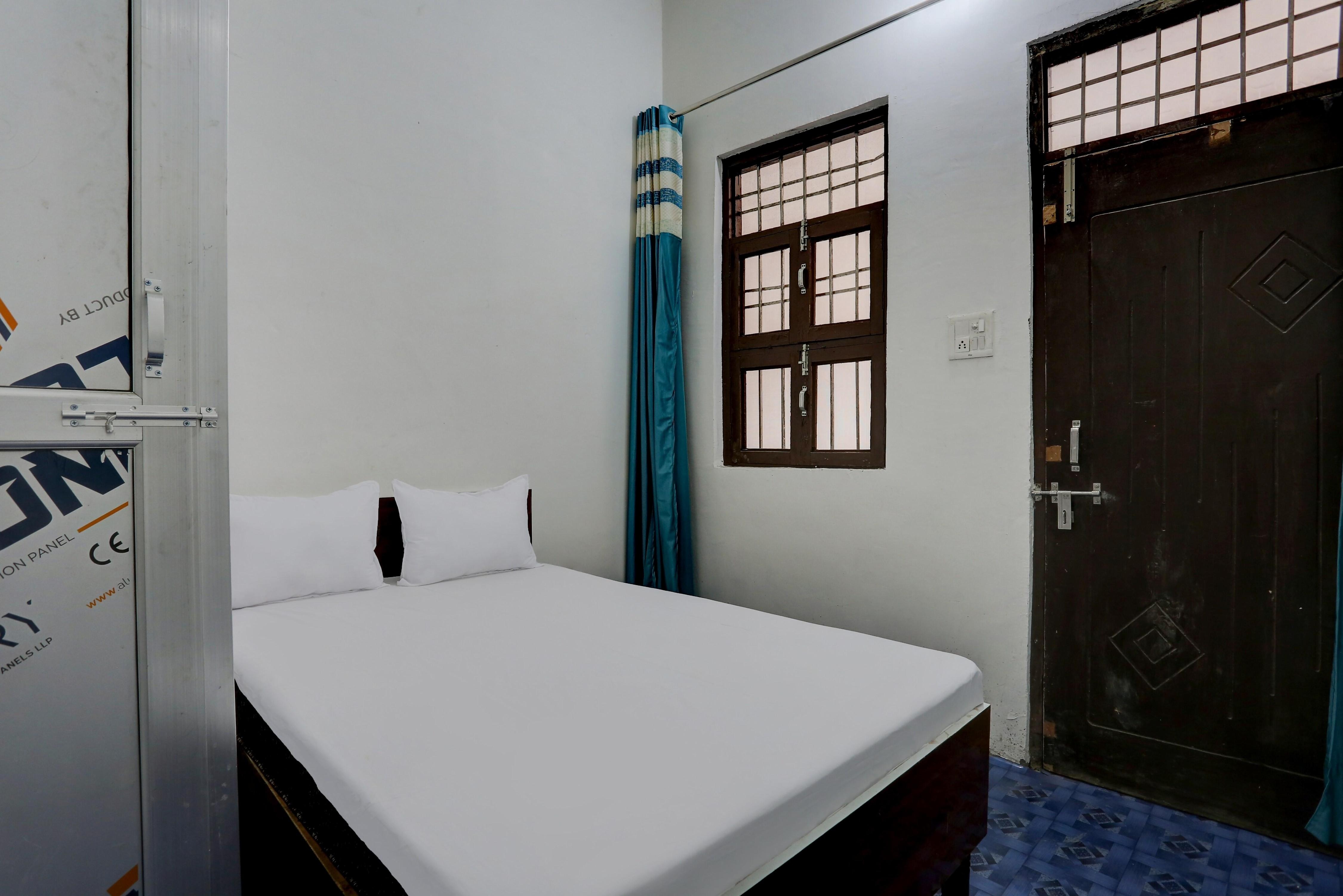 POP OYO HOTEL. - Tap to explore photos