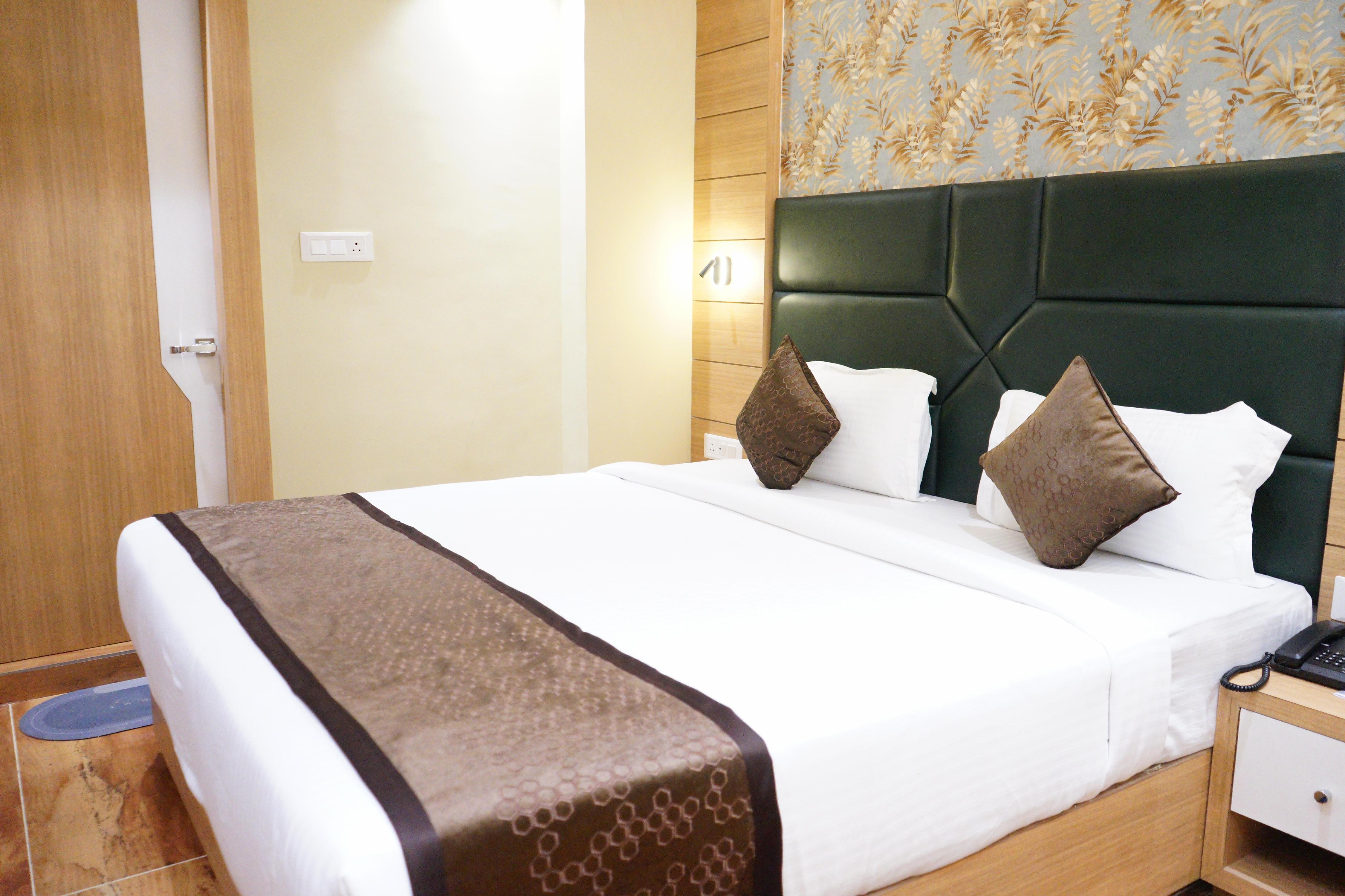 HOTEL NEELGIRI GRAND - Tap to explore photos