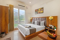 Saalak Lite by Divine Dev Darshan, Rishikesh