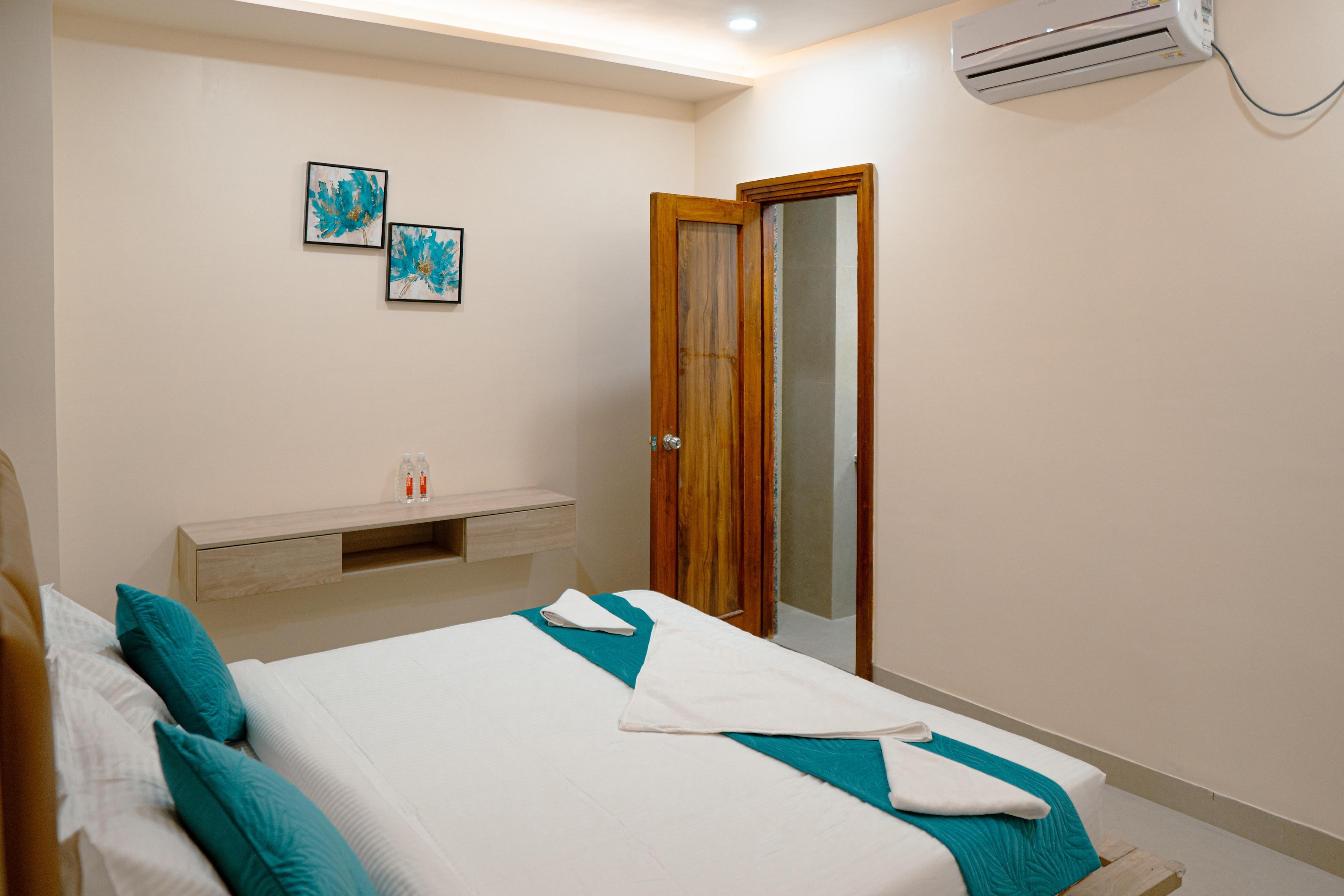 Hotel Ananda Kashi - Tap to explore photos