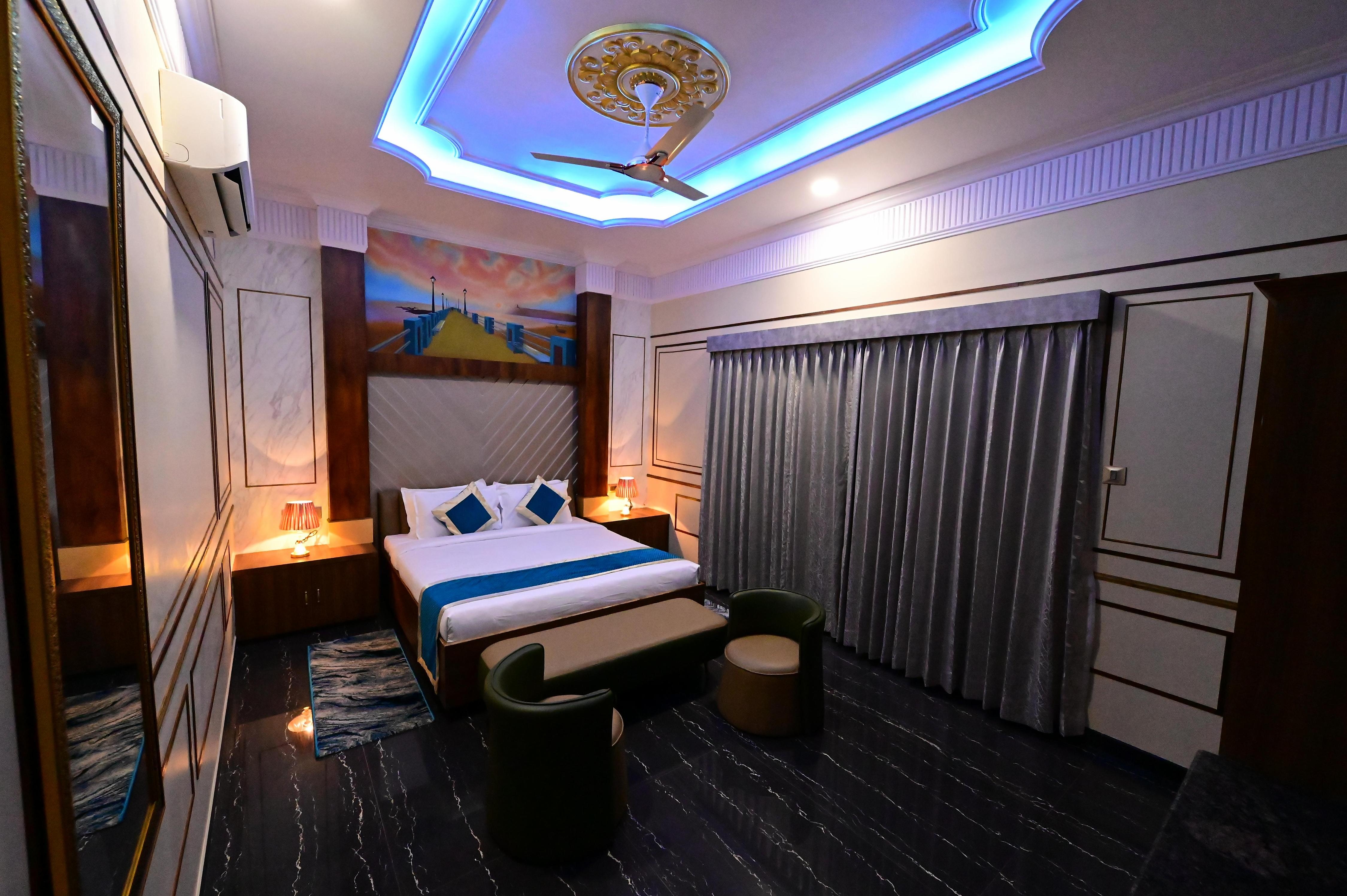 Sawant Palace Hotel - Tap to explore photos