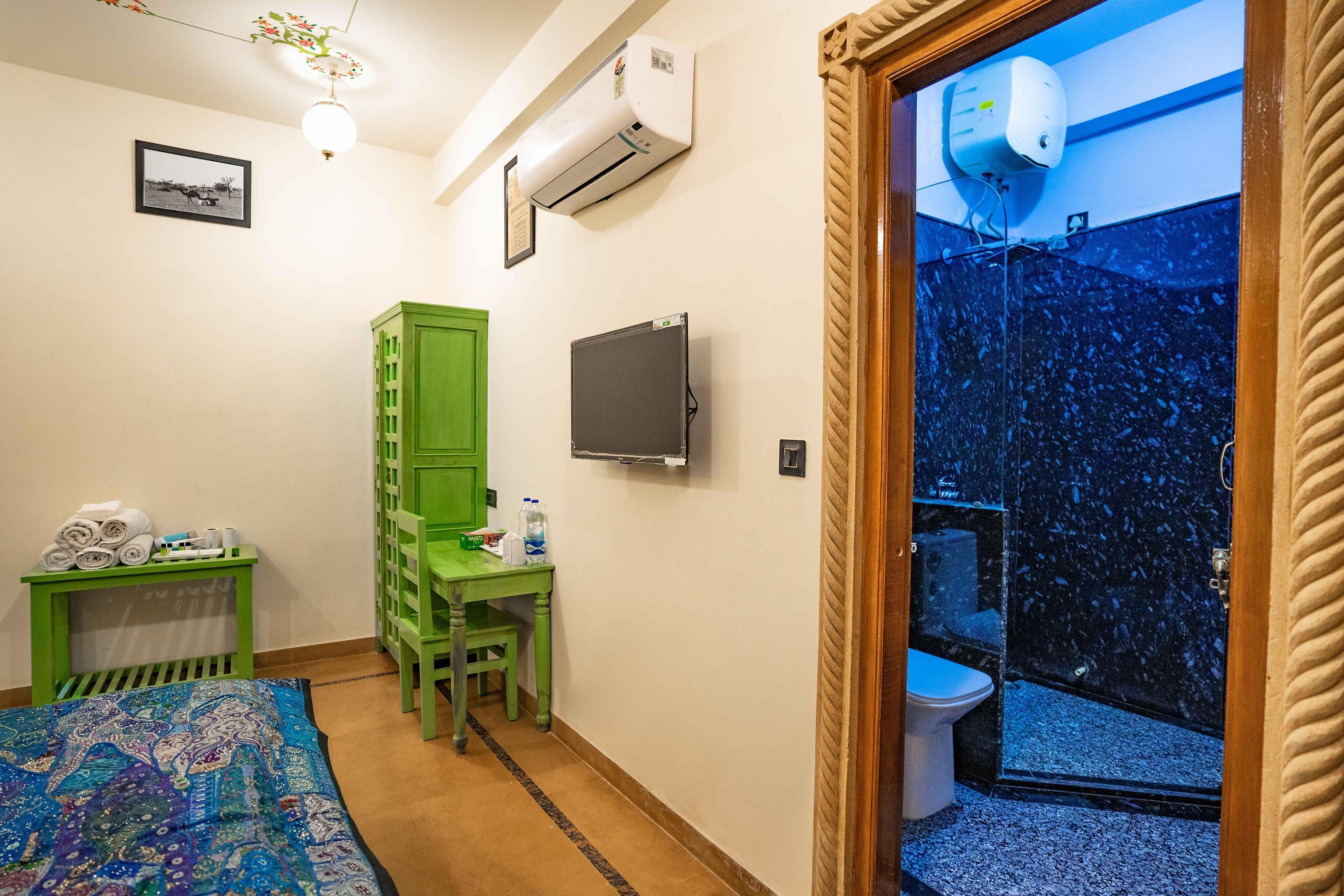 Tripli Hotels Prithvi Haveli - Tap to explore photos