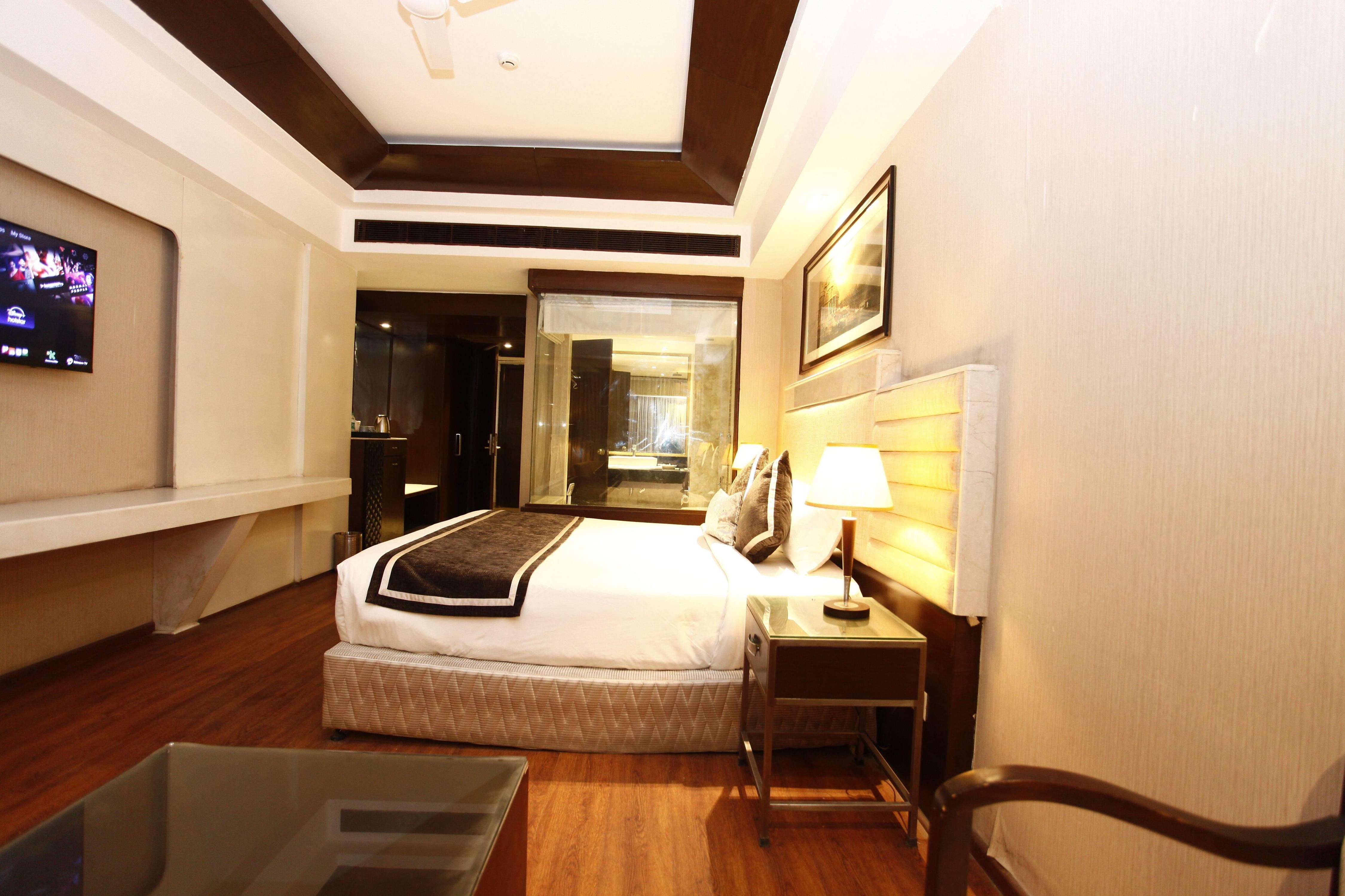 Plutos Hotel Vasant Kunj - Tap to explore photos