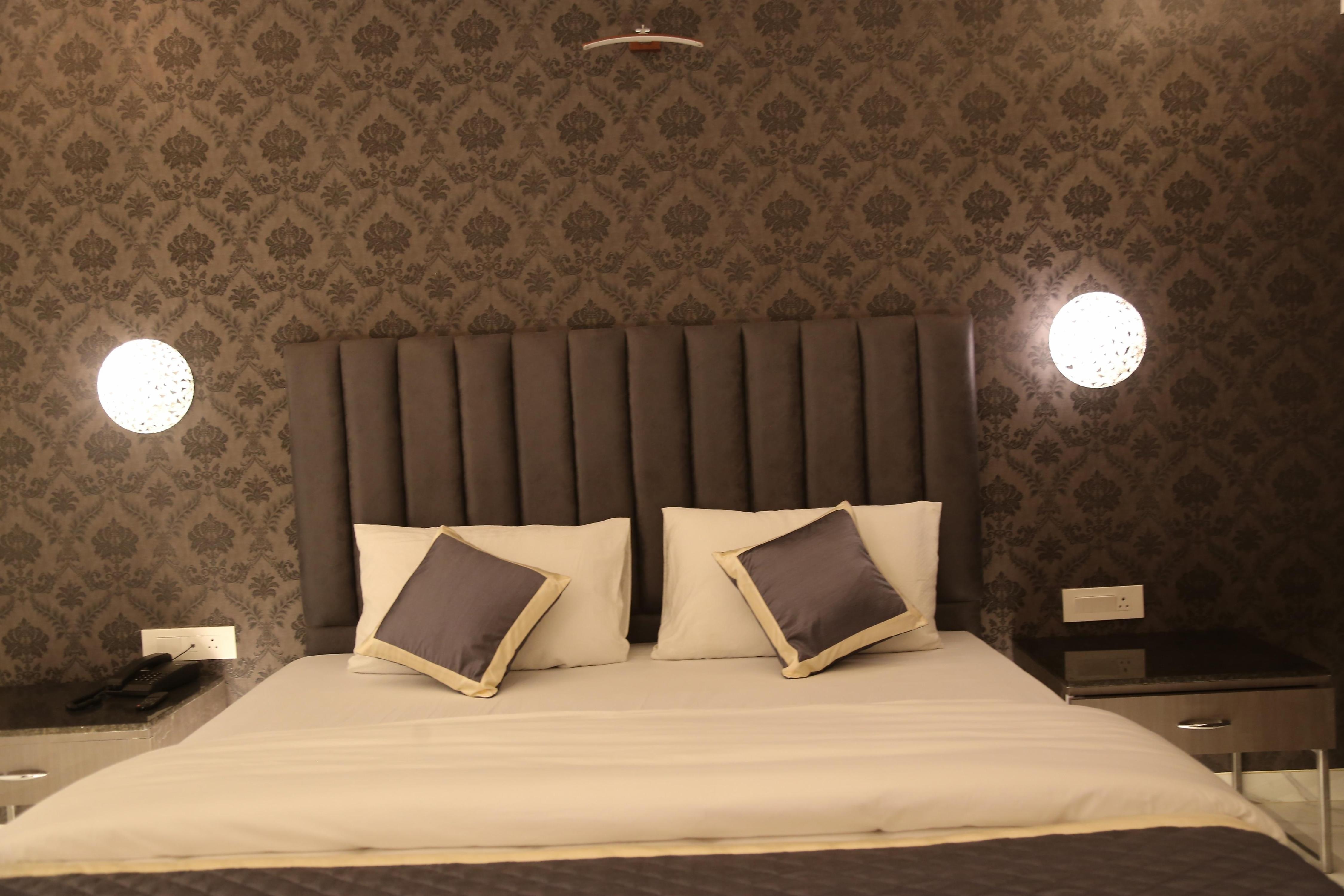 Double Room with Balcony 1