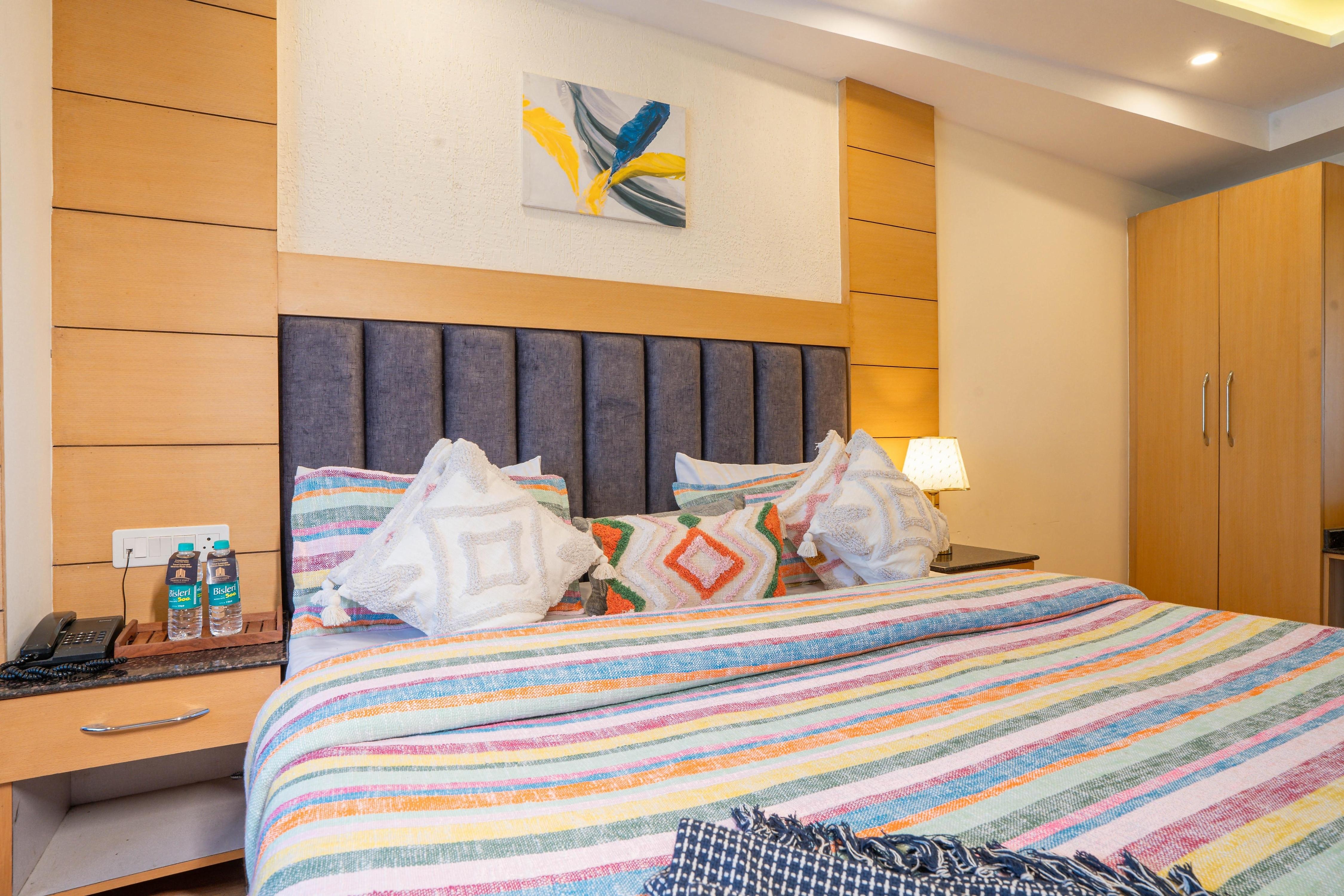 Perfectstayz Premium Mall Road - Tap to explore photos