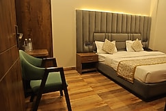 Hotel Madhavam, Mathura