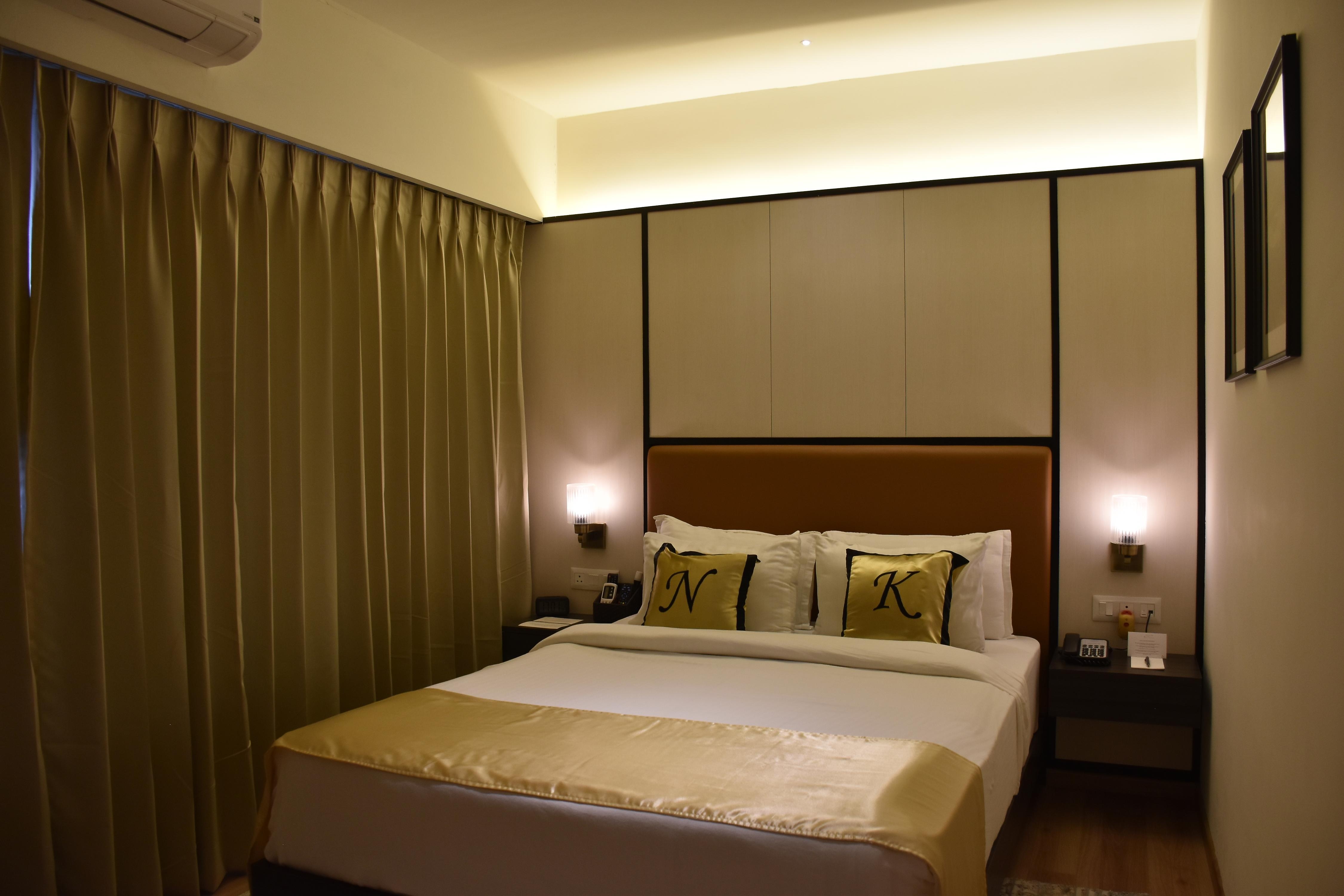 SHULEM BOUTIQUE HOTEL - Tap to explore photos