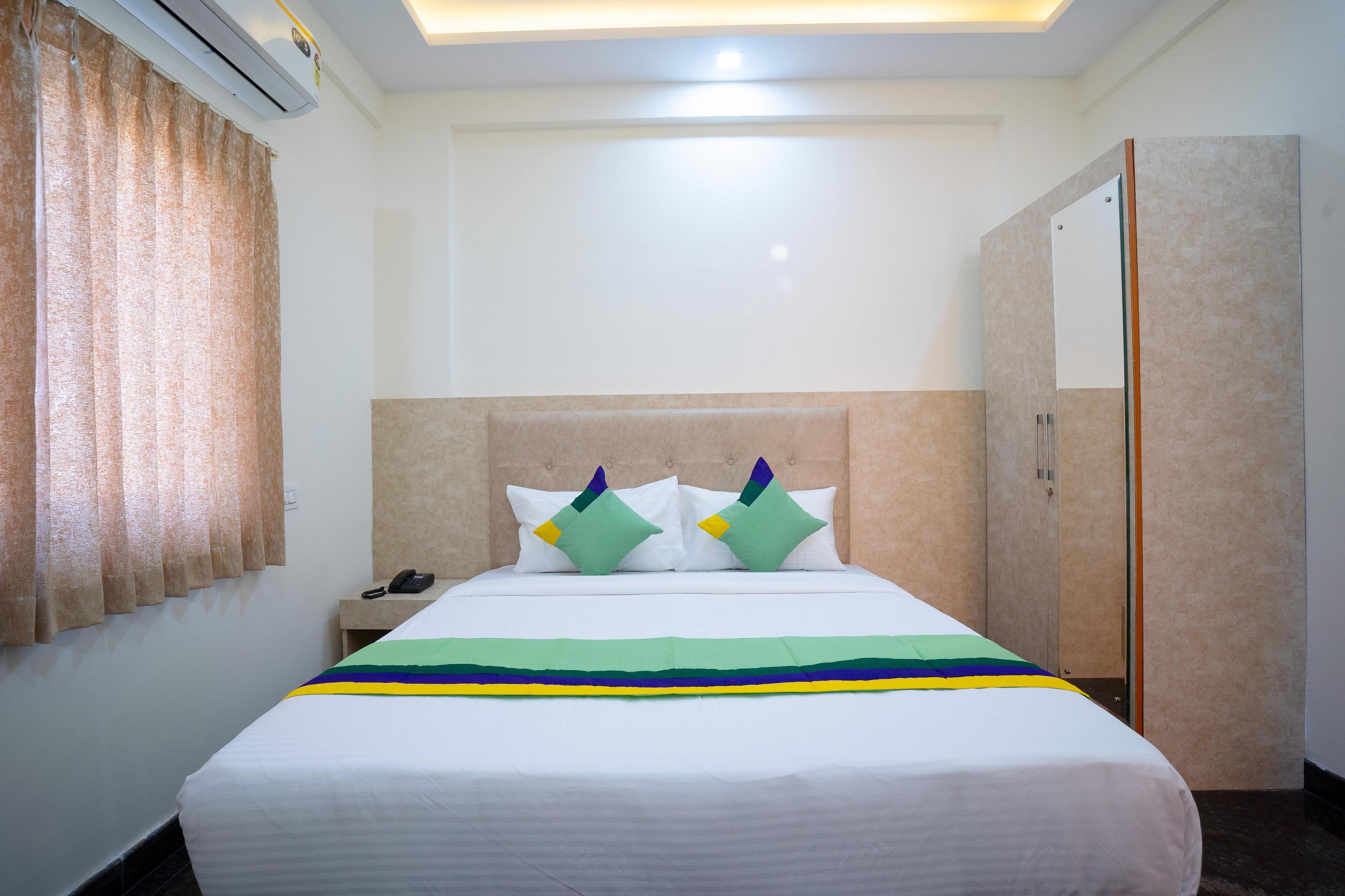 Treebo Galaxy Kings Suites, Hebbal - Tap to explore photos