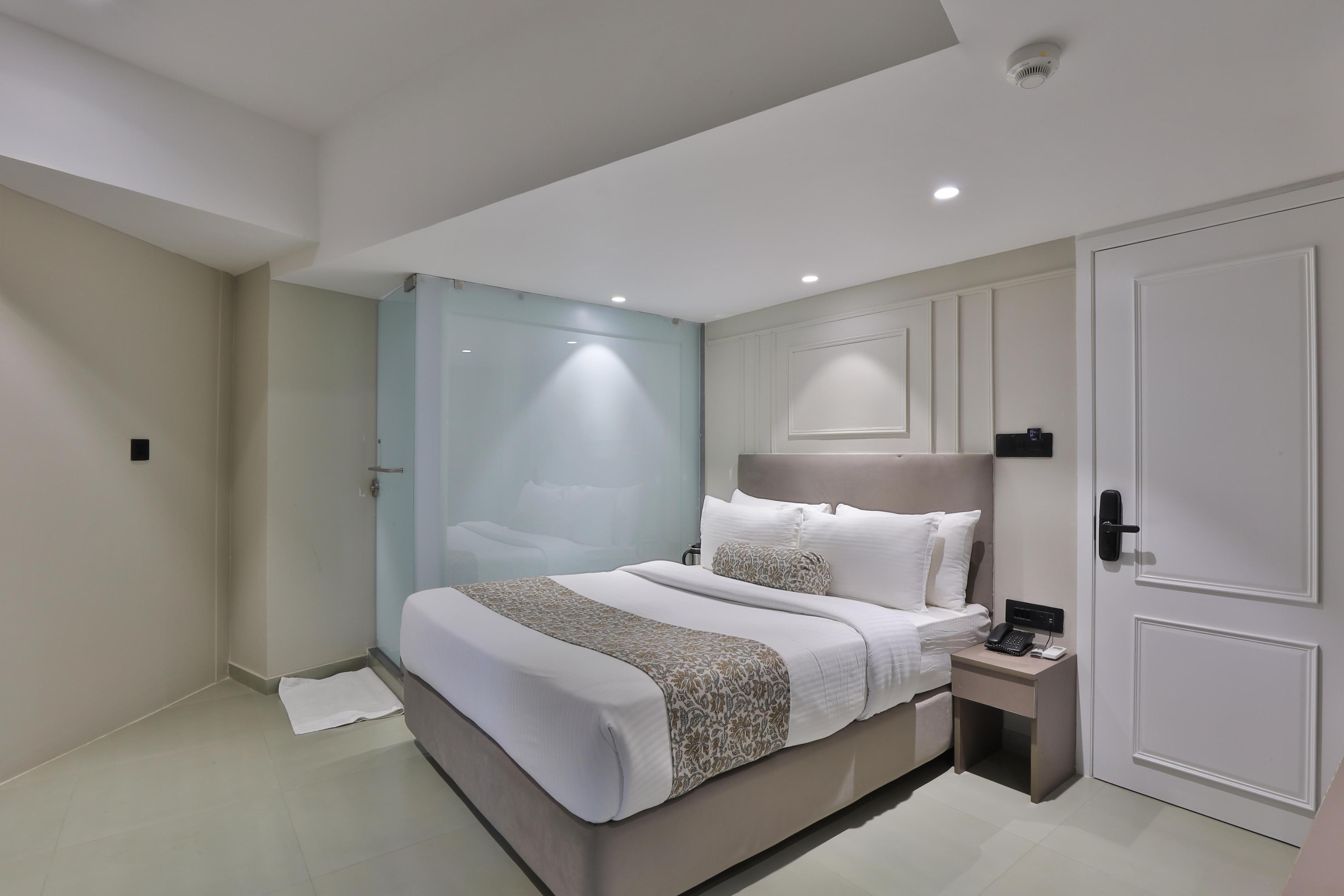 Hotel The Grand Suites - Tap to explore photos
