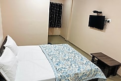 Hotel Sheetal Palace, Chhatrapati Sambhajinagar