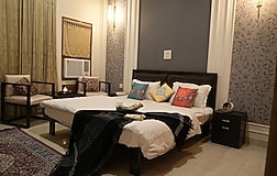 Superior King Deluxe 1