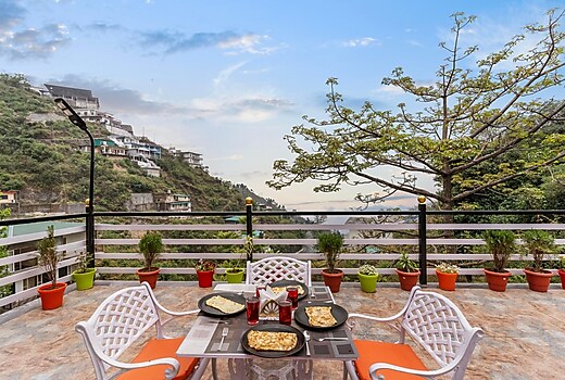 Classic Hills Villa