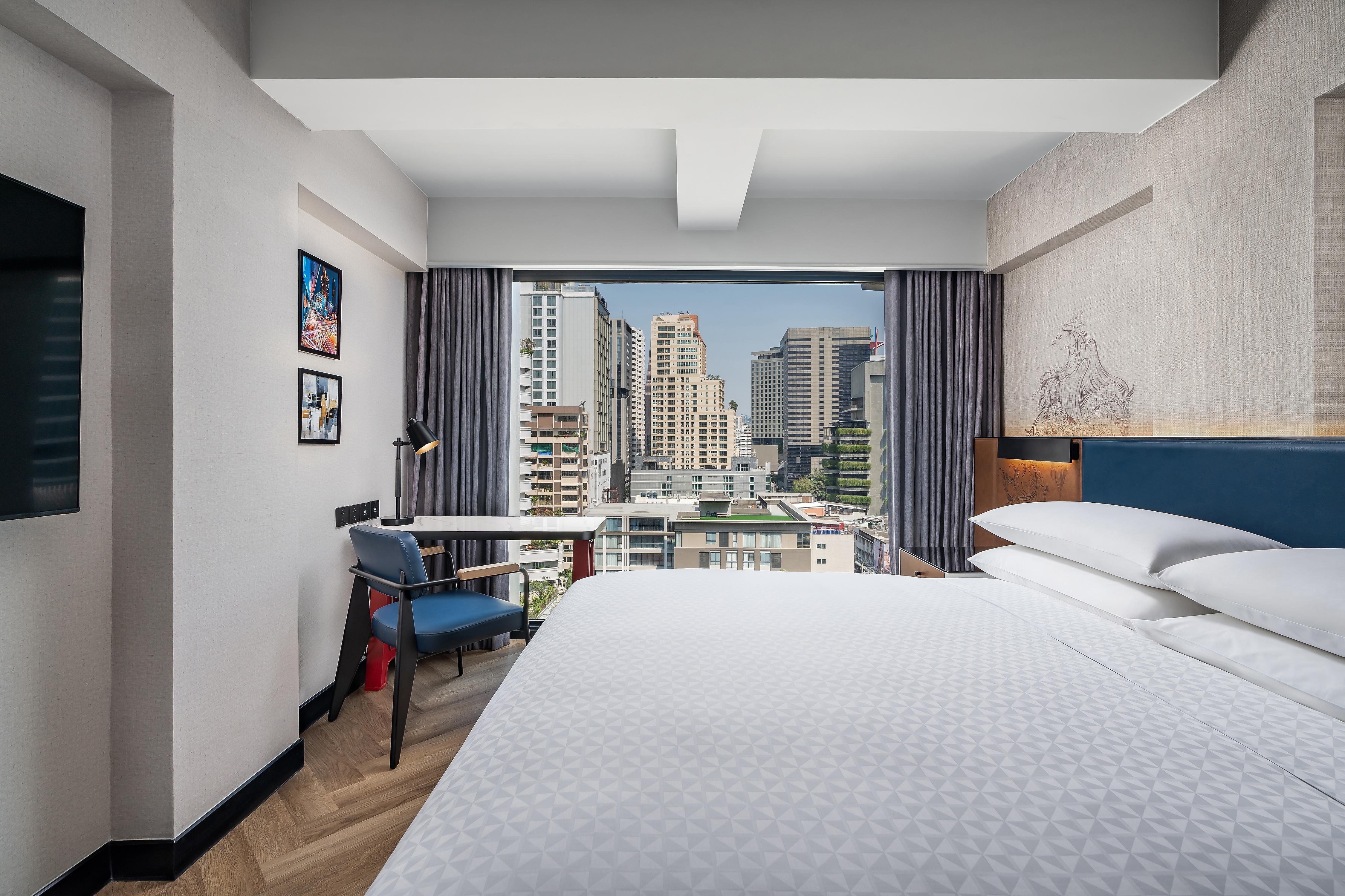 Four Points by Sheraton Bangkok, Sukhumvit 22 - Tap to explore photos