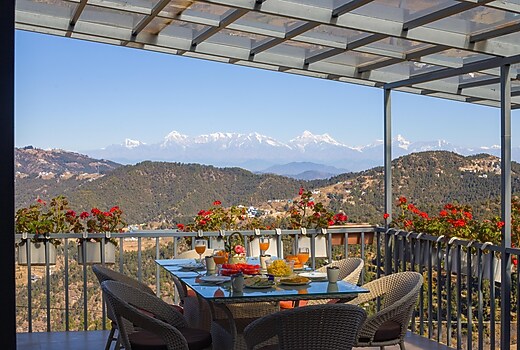 Hilltop 2 BHK Retreat with Pool table, Lounge & Attic