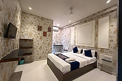 SNR CLOUD9 HOTELS, Rayachoti