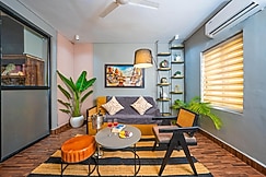 3BHK Spacious Stay Bunk & King Beds Hauz Khas, Delhi