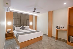 Hotel Crystal Castle, Mumbai