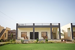 RANTHAMBHORE VILLAGE SERAI, Sawai Madhopur