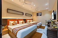 The SM Hotel @ Delhi IGI Airport By RMR Hotels (4 star), दिल्ली