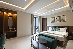 Saltstayz Premier - Naraina, Central Delhi, Delhi