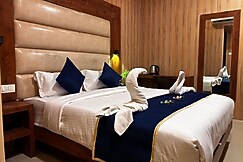 HOTEL ASHRAYA INTERNATIONAL, Mumbai