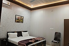 Hotel Abhinandan and Restaurant, Ayodhya