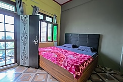 Mahi Restaurant And Guest House, Almora