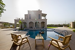 Mediterranean Villa Getaway | 2 BHK Pvt Pool & Aravalli Views, Jaipur