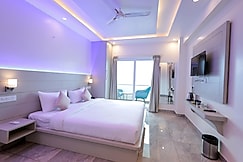 Green Hill's Hotel, Pithoragarh