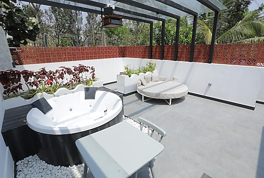 Ohstayz Mint | 2BHK Jacuzzi Villa
