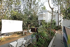 Ohstayz Meadows, Yelagiri