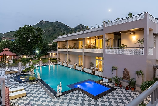 Mountain Creek Villa |Entire 3 BHK Villa with Private Pool