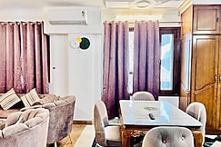 Fortune Home Service Apartment 2BHK, E-30 Saket, Delhi