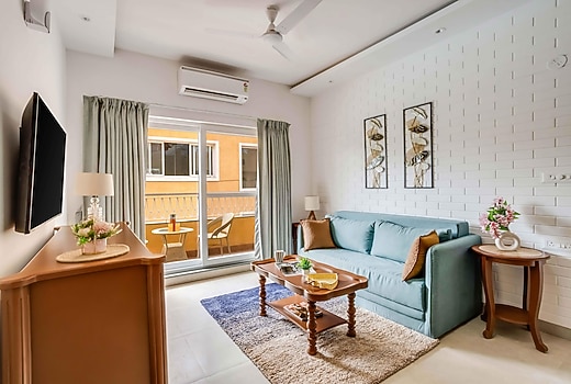 tisyastays | Evara 1BHK Apartment with Pool & Gym , Close to beach