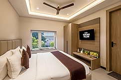 Hotel Vintage Villas-Near Fortis Shalimar Bagh, Delhi