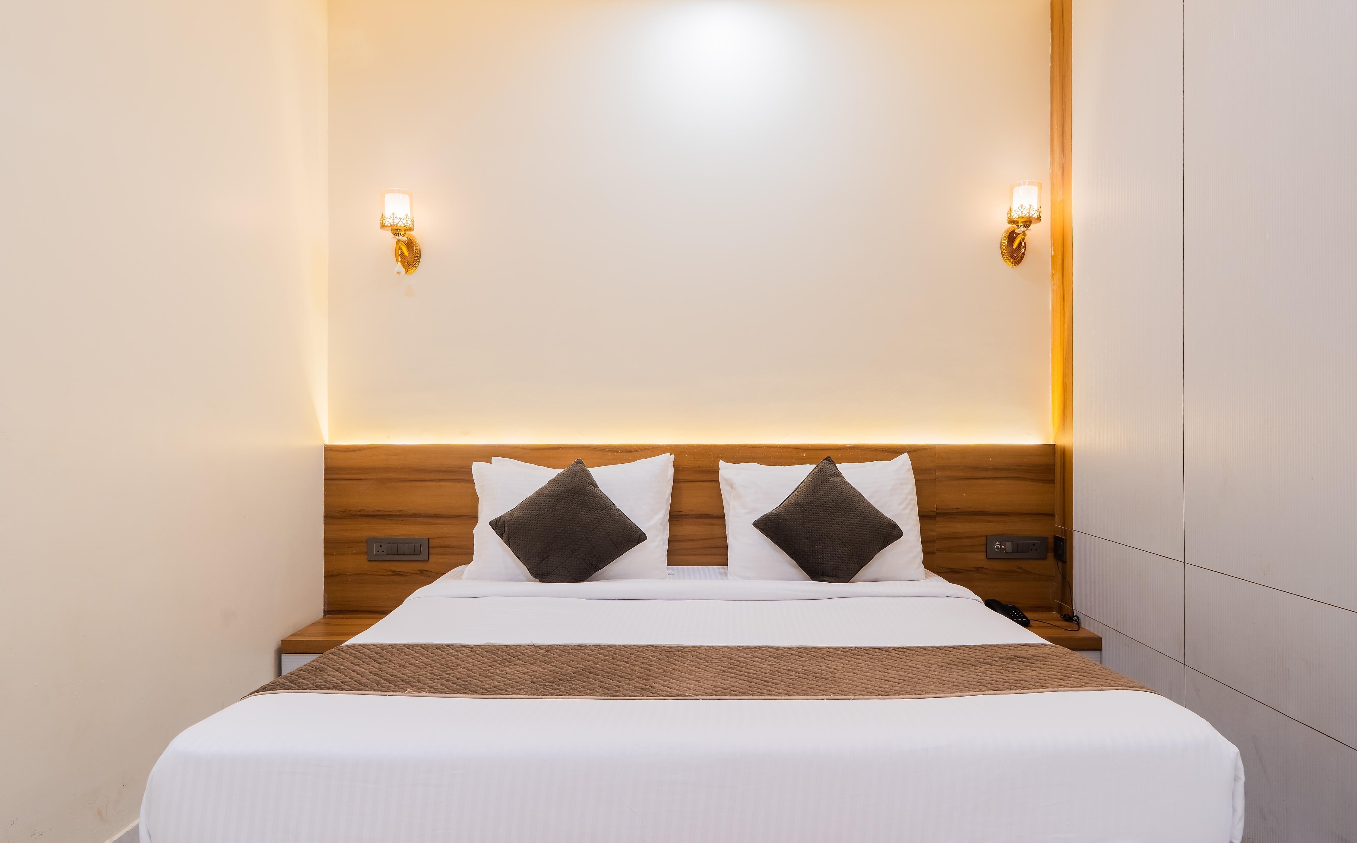 KANHA HOTEL - Tap to explore photos