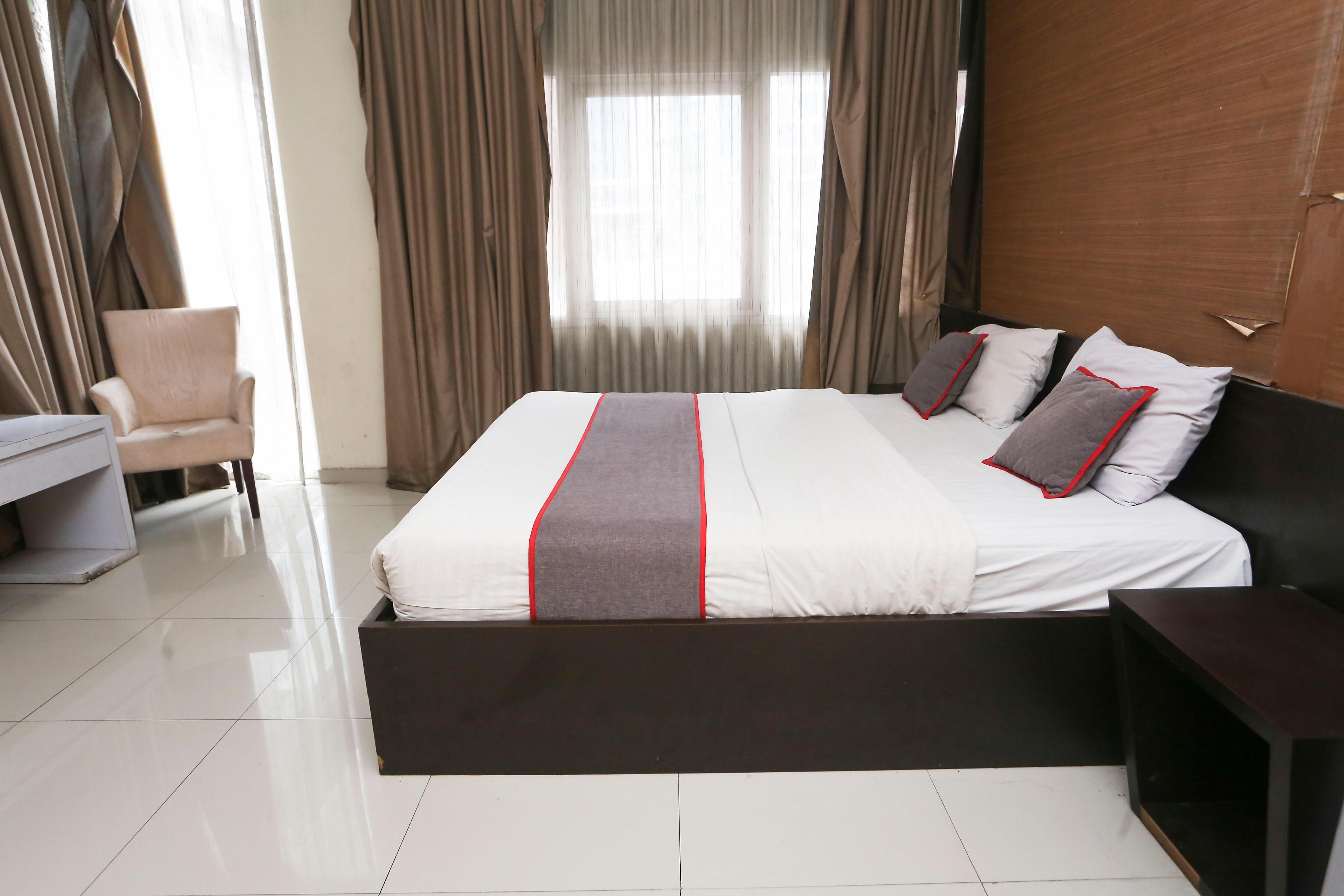 Dancenter Cikarang Near Pollux Mall Formerly Hotel Pesona Cikarang - Tap to explore photos