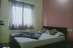 HK Tourist room Residency, Mysore