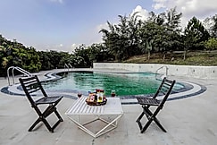 Alaya Stays Fortezza | Pet-friendly 6-BHK Farmhouse With Private Pool, Sohna