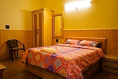 Nook | 1BR close to Mall Road and Naini Lake, Khatima