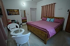 Luxury Suite Peaceful with Washroom and Terrace, Patna